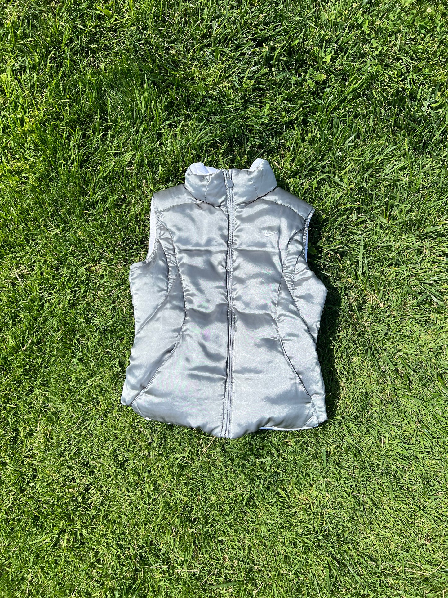 GREY NIKE VEST