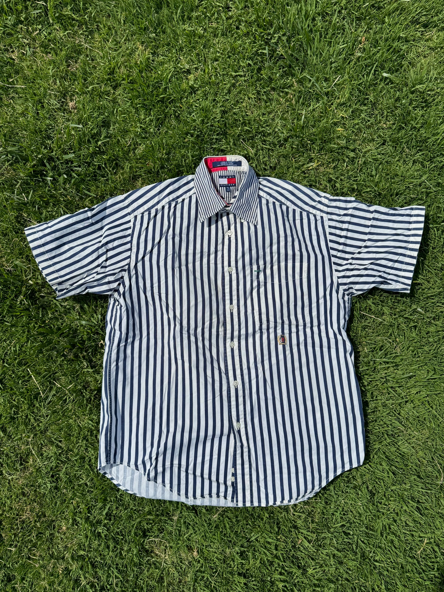 TOMMY HILFIGER BUTTON UP
